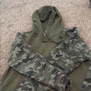 Time and Tru Camouflage Hoodie Jacket